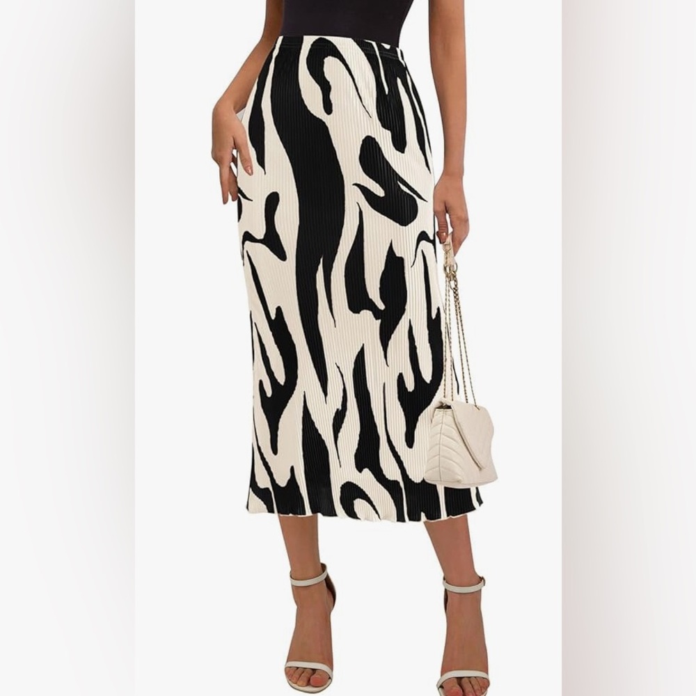 Fashion Nova Black and Cream Pencil Midi Skirt